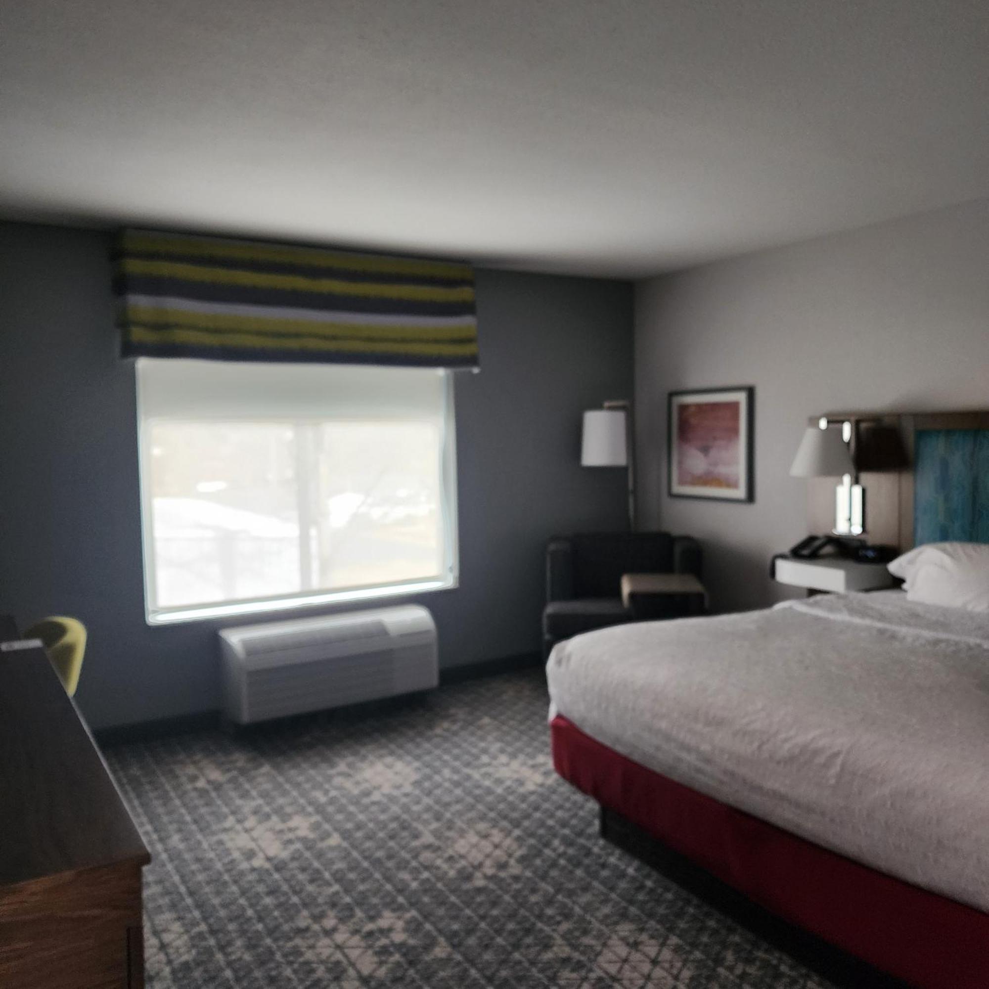 Hampton & Pittsburgh Pa 3* New Stanton